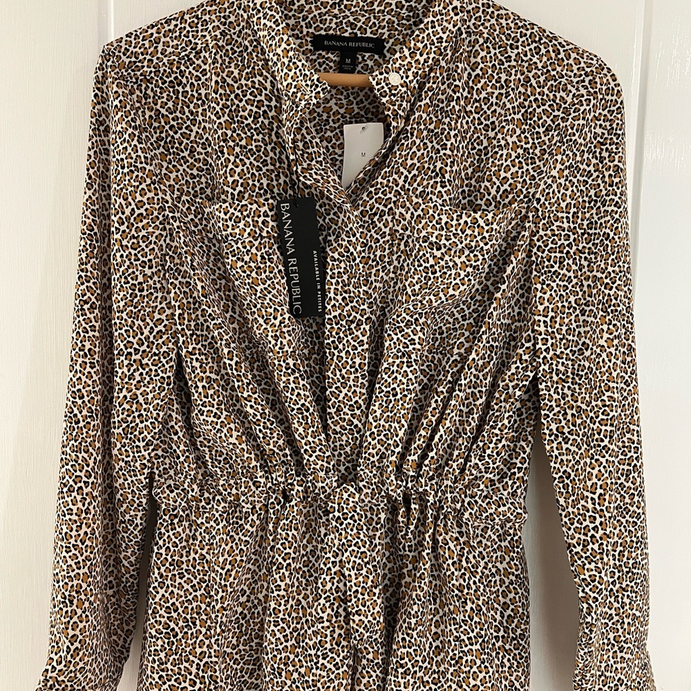 NWT Banana Republic Leopard Print Long Sleeve blouse - Picture 2 of 4